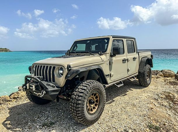 JEEP WRANGLER GLADIATOR GOLD Special Edition | 4x4 pick-up